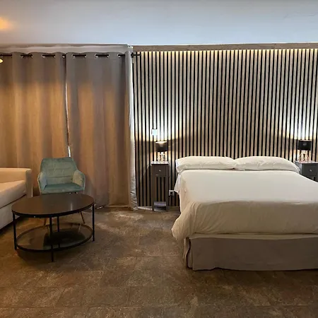 Estudios Suites Placentines Seville Exterior photo