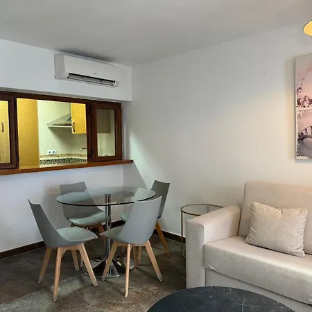 Estudios Suites Placentines Seville Exterior photo